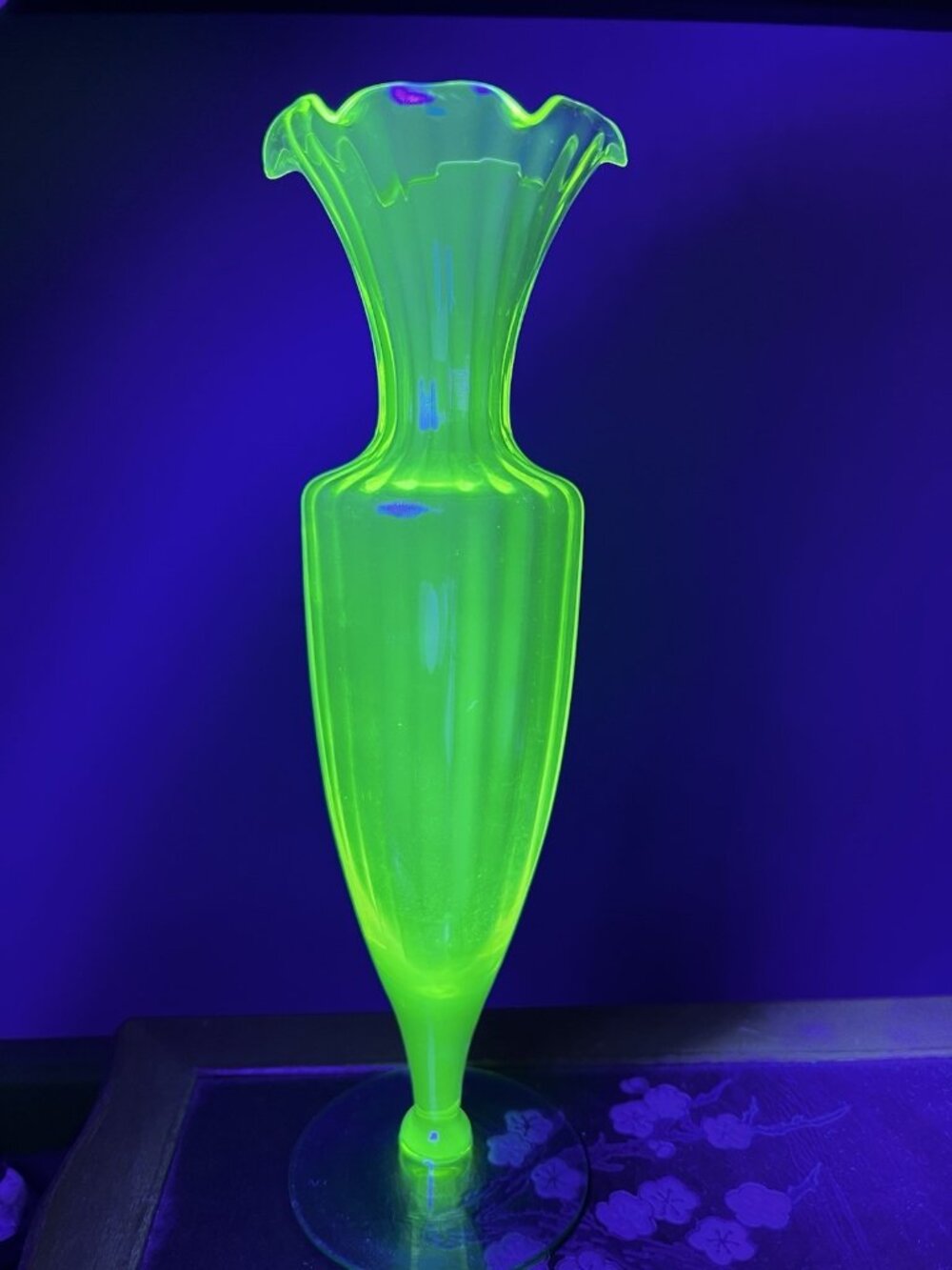 Antique 1920's Utility Glass Works Vaseline/ Uranium Green Foot Bud Vase Scarce